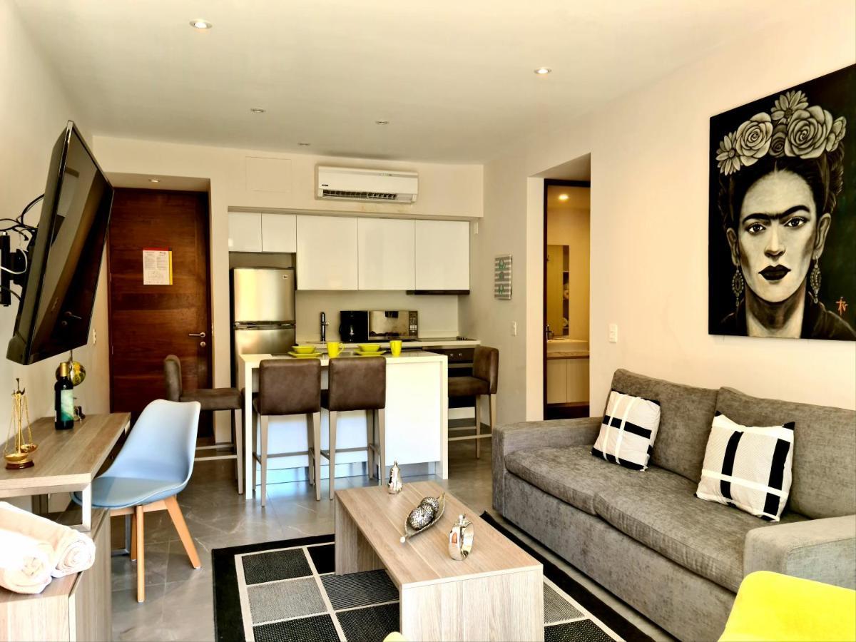 Discover Playa Del Carmen From The Gallery Condos Steps To The Beach 외부 사진
