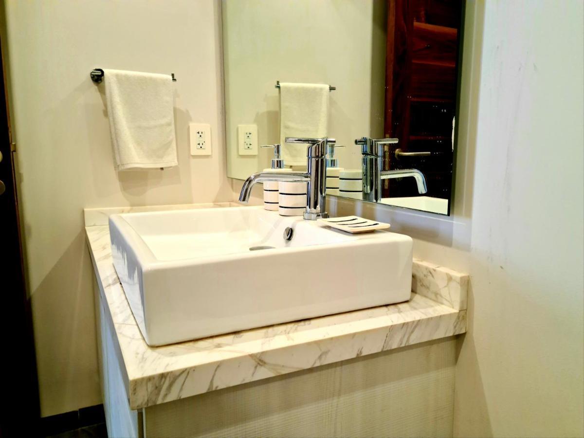 Discover Playa Del Carmen From The Gallery Condos Steps To The Beach 외부 사진